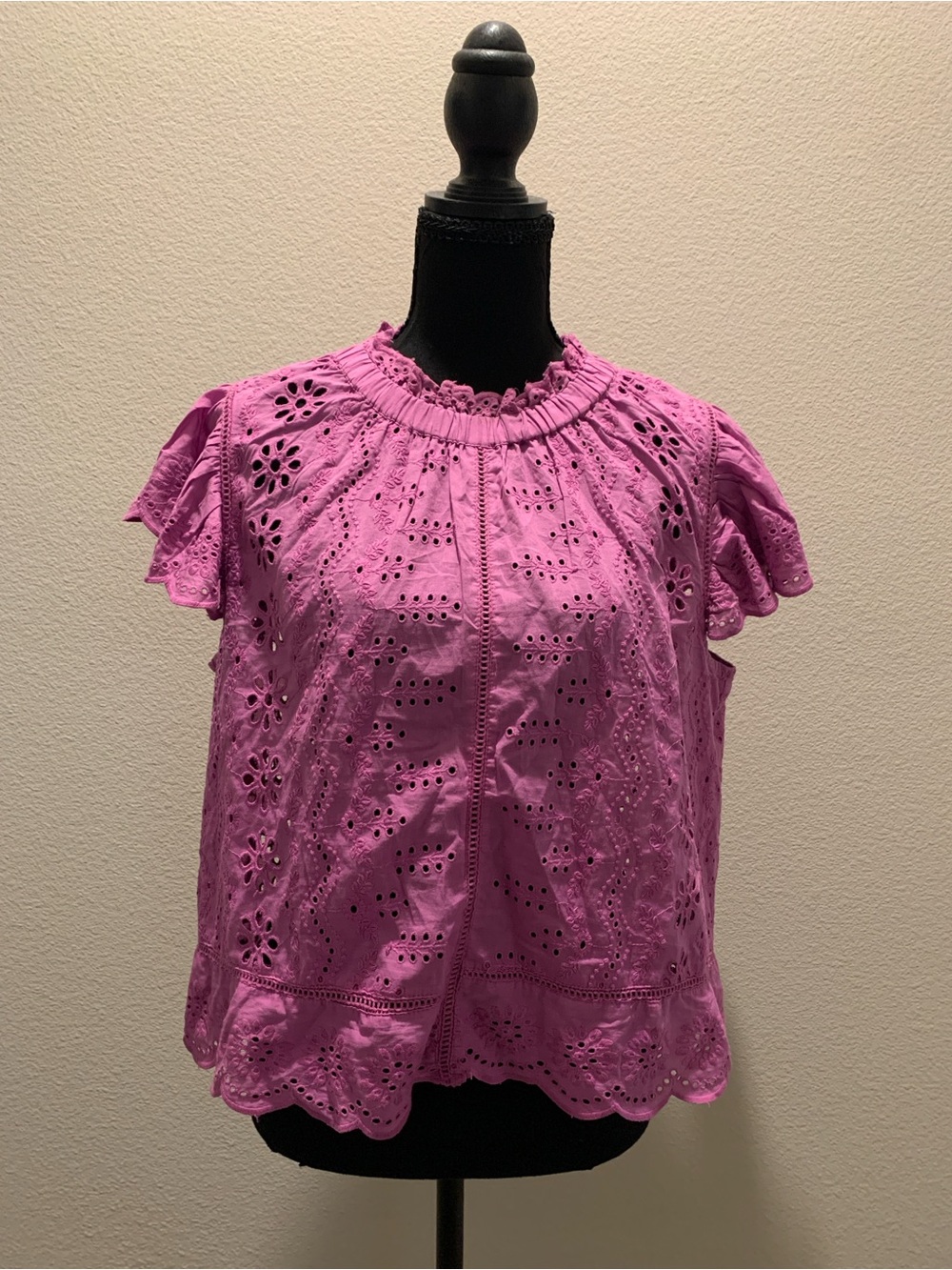Jennifer & Grace 100% Cotton Eyelet Ruffle Sleeve Blouse in Pink/Purple (Size M)